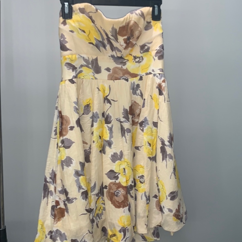 Strapless dress